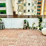 Standard Studio Room With Rooftop Near Lkf Central